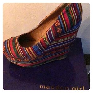 Multi colored wedges